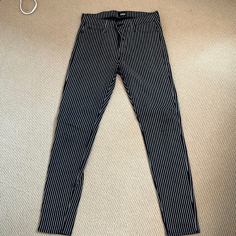 Hudson Denim, nico midrise super skinny denim, black w/ white pinstripe, size 28